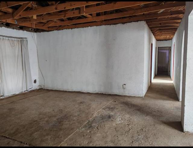 3 BEDROOM HOUSE FOR SALE IN MANKWENG